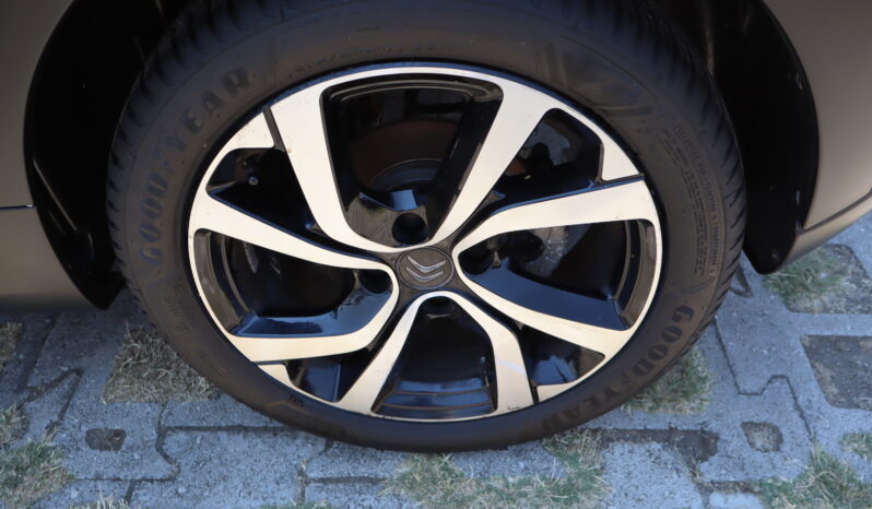 
								CITROEN C3 1.2cc 110cv 5P SHINE full									