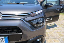 
										CITROEN C3 1.2cc 110cv 5P SHINE full									