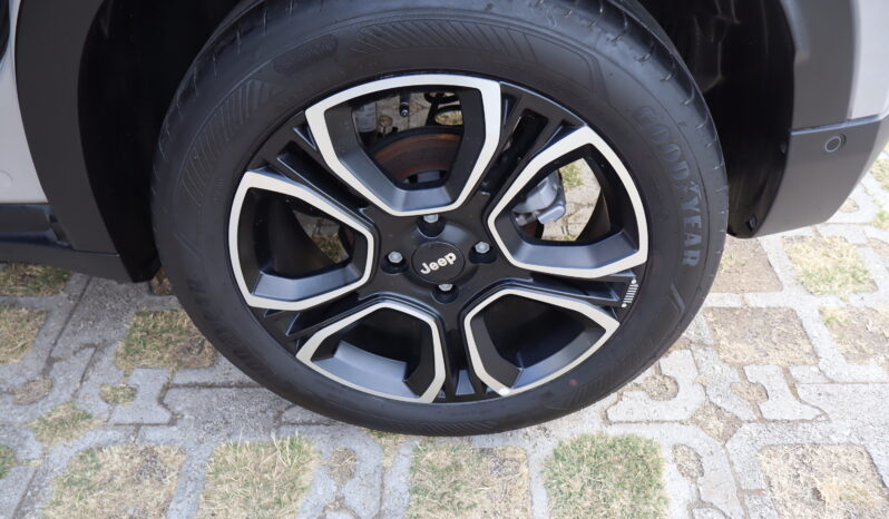 
								JEEP Avenger 1.2cc Benzina 100cv SUMMIT full									