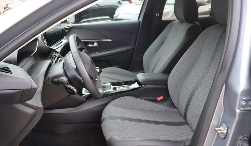 
								PEUGEOT 208 1.2cc PureTech 100cv S&S Allure full									