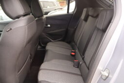 
										PEUGEOT 208 1.2cc PureTech 100cv S&S Allure full									