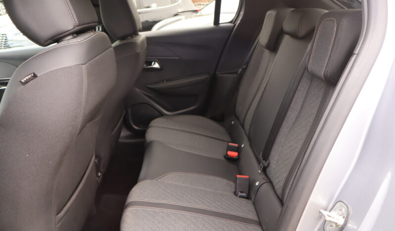 
								PEUGEOT 208 1.2cc PureTech 100cv S&S Allure full									