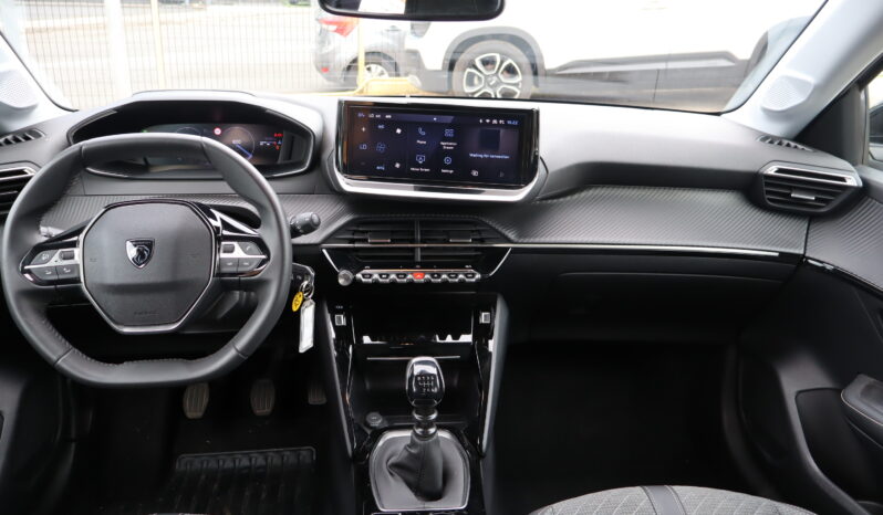 
								PEUGEOT 208 1.2cc PureTech 100cv S&S Allure full									