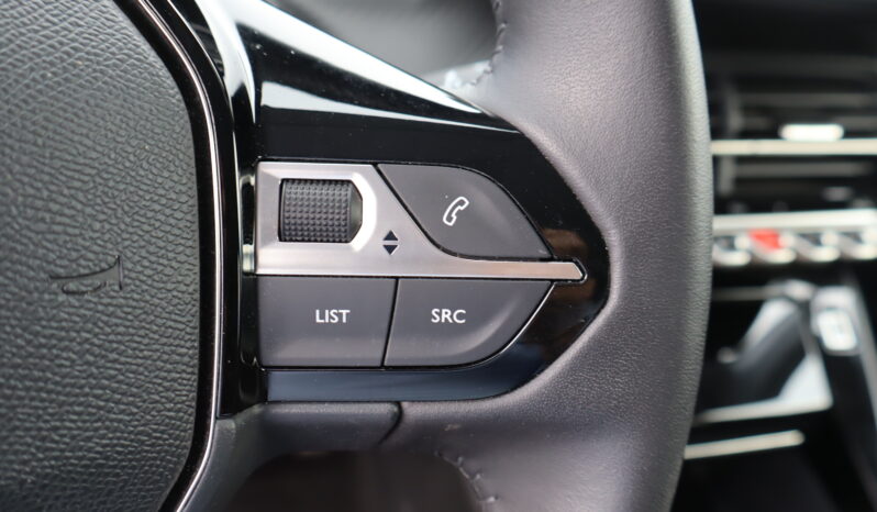 
								PEUGEOT 208 1.2cc PureTech 100cv S&S Allure full									