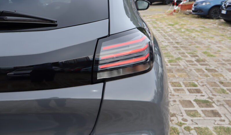 
								PEUGEOT 208 1.2cc PureTech 100cv S&S Allure full									