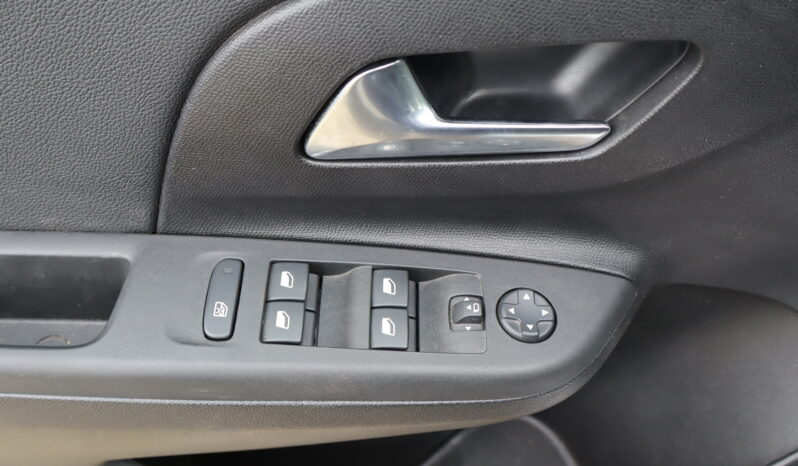 
								Opel New Corsa 1.2cc 100cv AT8 GS full									