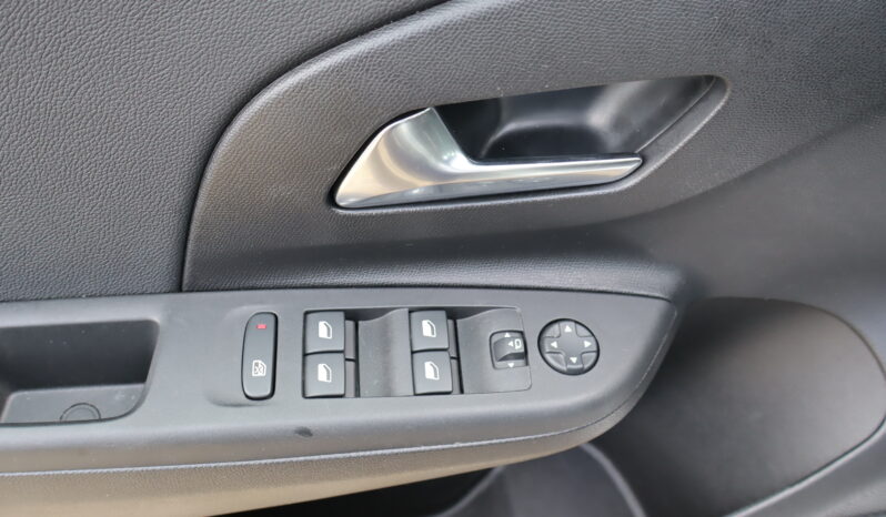 
								Opel New Corsa 1.2cc 100cv AT8 GS full									