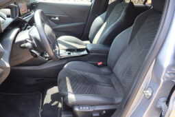 
										PEUGEOT 208 1.2cc Hybrid 136cv E-DCS6 GT full									