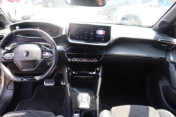 
										PEUGEOT 208 1.2cc Hybrid 136cv E-DCS6 GT full									