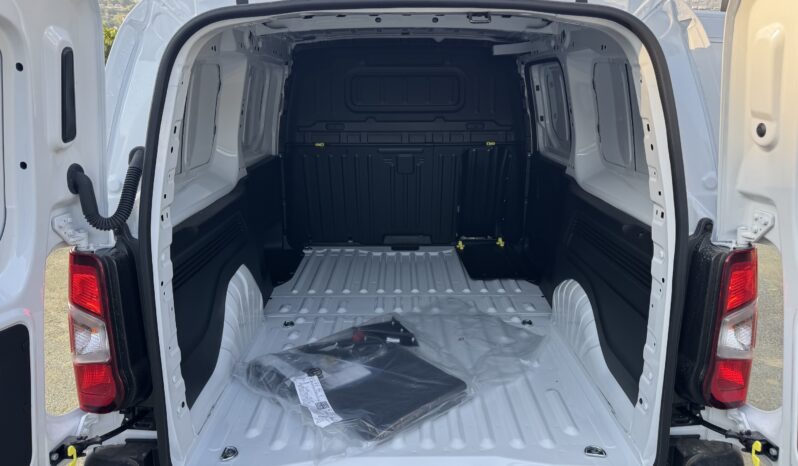 
								FIAT Dobò Series 4 Van XL 1.5cc Diesel 130cv full									