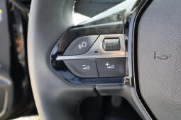 
										PEUGEOT 208 1.2cc PureTech 100cv S&S Allure full									