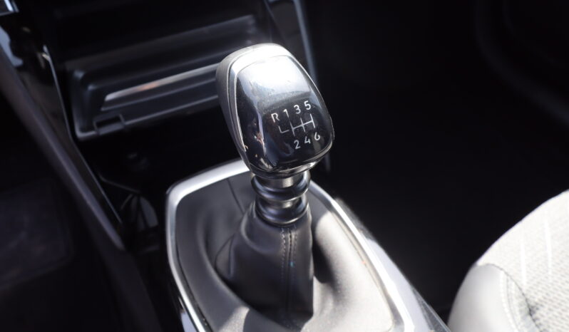 
								PEUGEOT 208 1.2cc PureTech 100cv S&S Allure full									
