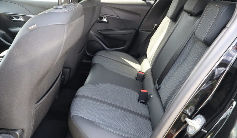 
								PEUGEOT 208 1.2cc PureTech 100cv S&S Allure full									