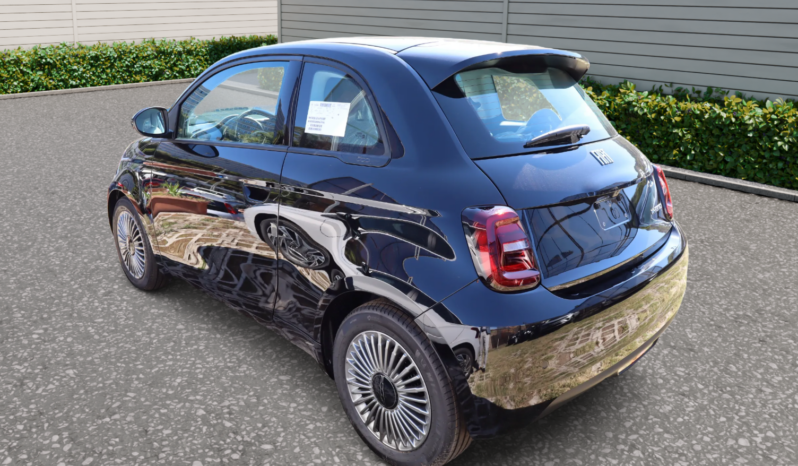 
								FIAT NUOVA 500 1.0cc 65cv Hybrid ICON + Pack Comfort full									