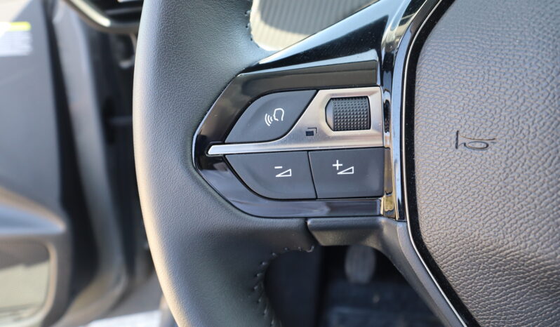 
								PEUGEOT 208 1.2cc PureTech 100cv S&S Allure full									