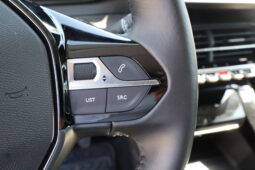
										PEUGEOT 208 1.2cc PureTech 100cv S&S Allure full									