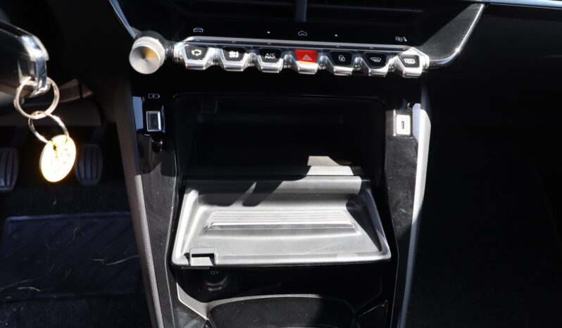
								PEUGEOT 208 1.2cc PureTech 100cv S&S Allure full									