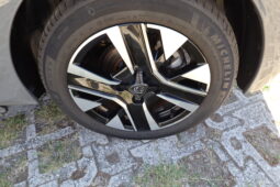 
										PEUGEOT 208 1.2cc PureTech 100cv S&S Allure full									