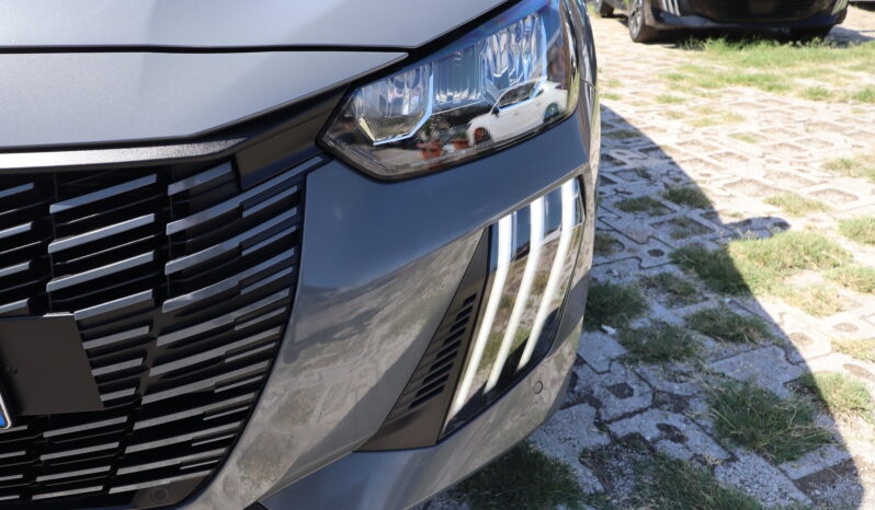 
								PEUGEOT 208 1.2cc PureTech 100cv S&S Allure full									
