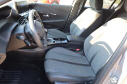 
										PEUGEOT 208 1.2cc PureTech 100cv S&S Allure full									
