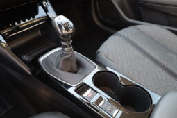 
										PEUGEOT 208 1.2cc PureTech 100cv S&S Allure full									