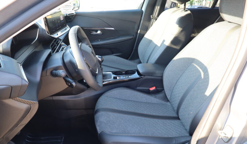 
								PEUGEOT 208 1.2cc PureTech 100cv S&S Allure full									