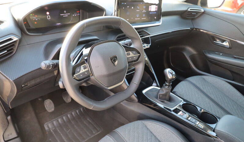 
								PEUGEOT 208 1.2cc PureTech 100cv S&S Allure full									