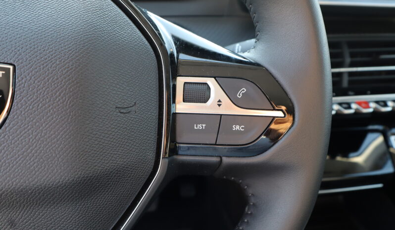 
								PEUGEOT 208 1.2cc PureTech 100cv S&S Allure full									