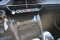 
										PEUGEOT 208 1.2cc PureTech 100cv S&S Allure full									
