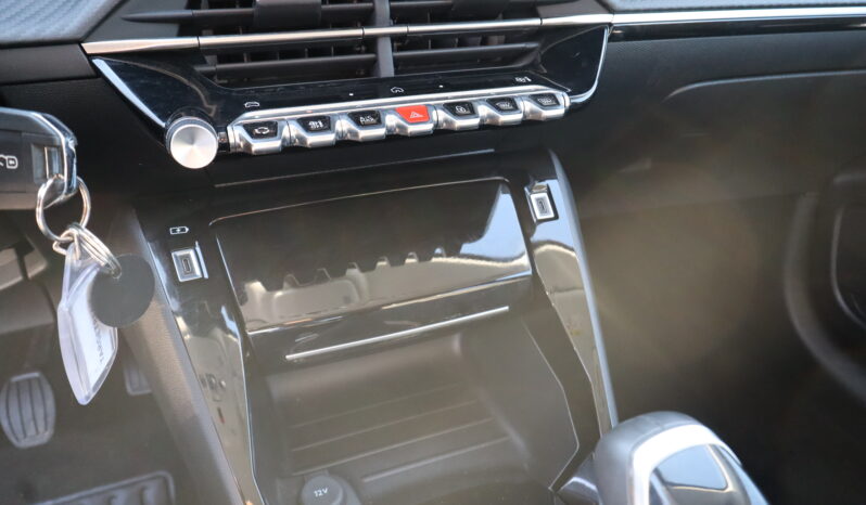 
								PEUGEOT 208 1.2cc PureTech 100cv S&S Allure full									
