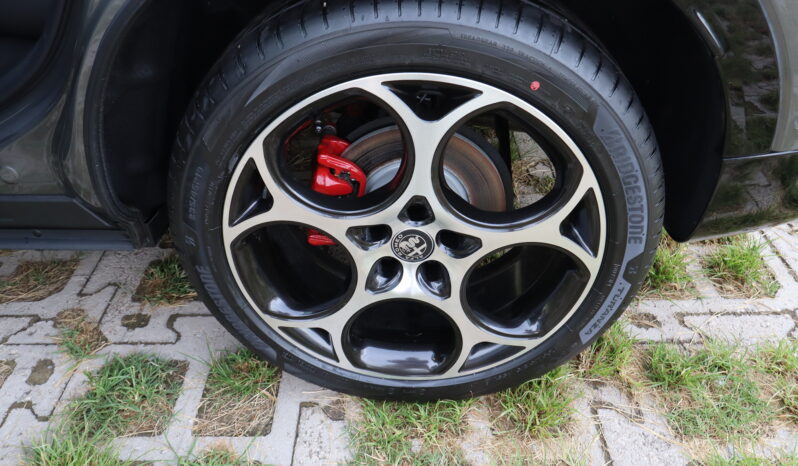 
								Alfa Romeo Tonale 1.6cc Diesel 130cv Veloce full									