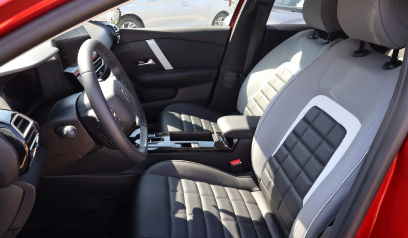 
								CITROEN C4 1.2cc Hybrid 145cv e-dcs6 Max full									
