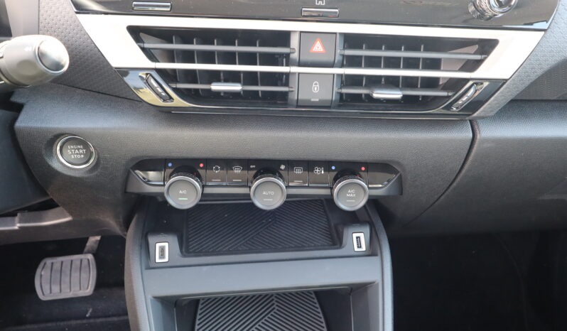 
								CITROEN C4 1.2cc Hybrid 145cv e-dcs6 Max full									