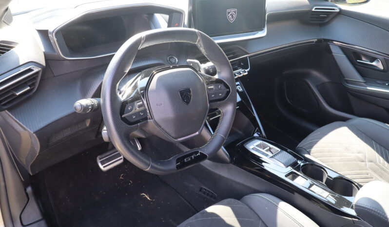 
								PEUGEOT 208 1.2cc Hybrid 136cv E-DCS6 GT full									