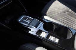 
										PEUGEOT 208 1.2cc Hybrid 136cv E-DCS6 GT full									