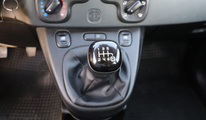 
								FIAT Panda 1.0cc Firefly 70cv s&s Hybrid full									