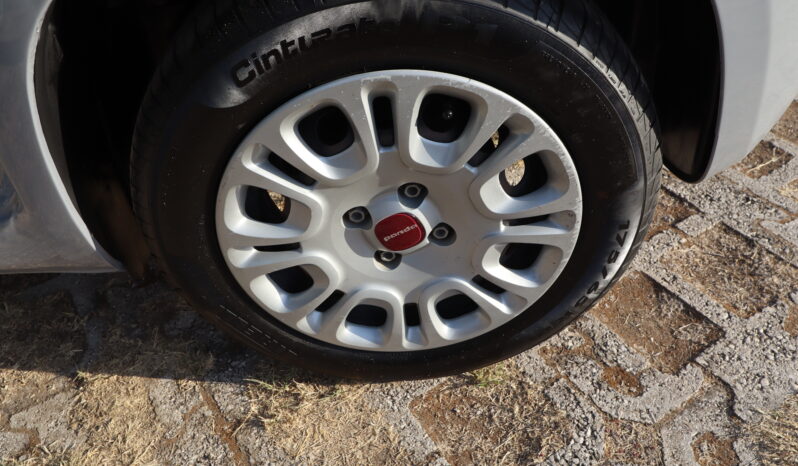 
								FIAT Panda 1.0cc Firefly 70cv s&s Hybrid full									