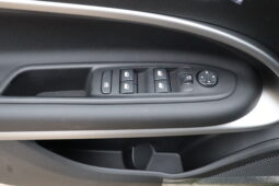 
										JEEP Avenger 1.2cc MHEV 110cv E-Hybrid DCT Summit full									