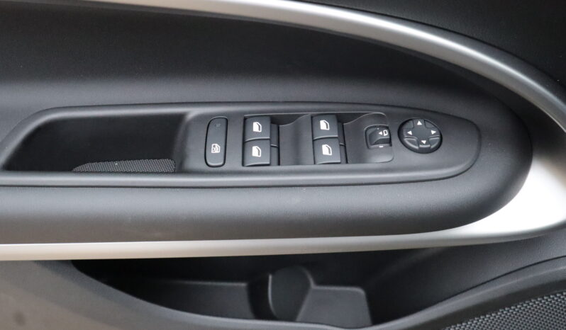 
								JEEP Avenger 1.2cc MHEV 110cv E-Hybrid DCT Summit full									