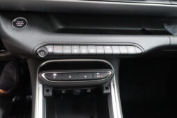 
										JEEP Avenger 1.2cc MHEV 110cv E-Hybrid DCT Summit full									