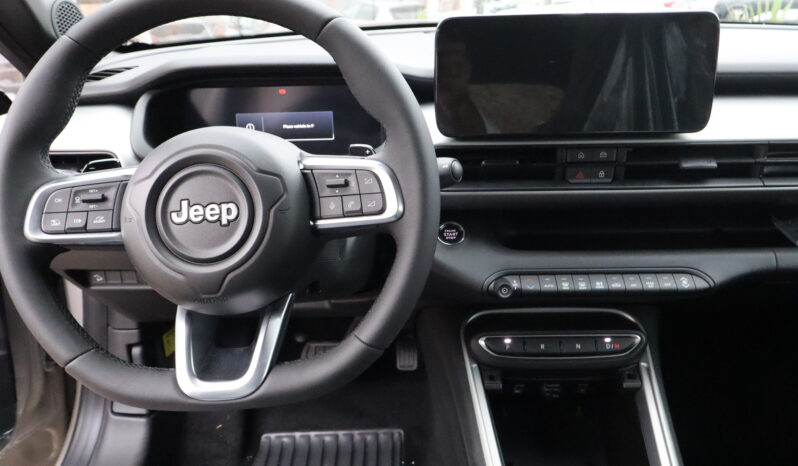 
								JEEP Avenger 1.2cc MHEV 110cv E-Hybrid DCT Summit full									