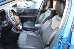 
										Jeep Compass 1.3cc Turbo T4 240cv PHEV 4XE AT6 Trailhawk full									