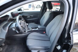 
										PEUGEOT 208 1.2cc PureTech 100cv S&S Allure full									