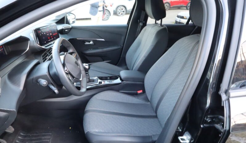 
								PEUGEOT 208 1.2cc PureTech 100cv S&S Allure full									