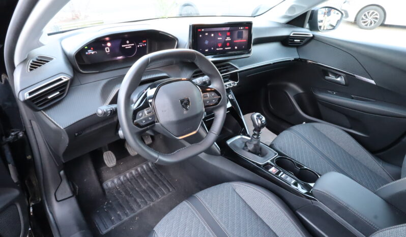
								PEUGEOT 208 1.2cc PureTech 100cv S&S Allure full									