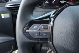 
										PEUGEOT 208 1.2cc PureTech 100cv S&S Allure full									