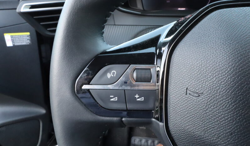 
								PEUGEOT 208 1.2cc PureTech 100cv S&S Allure full									