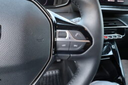 
										PEUGEOT 208 1.2cc PureTech 100cv S&S Allure full									
