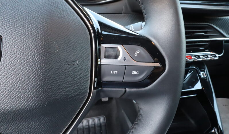 
								PEUGEOT 208 1.2cc PureTech 100cv S&S Allure full									