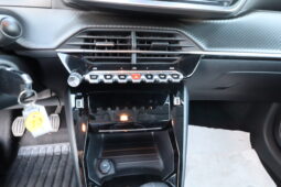 
										PEUGEOT 208 1.2cc PureTech 100cv S&S Allure full									